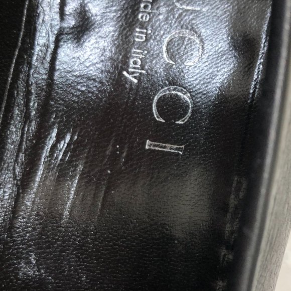 NOT FOR SALE Gucci 10D Black loafers w/silver horse bite 10D like New main image 9